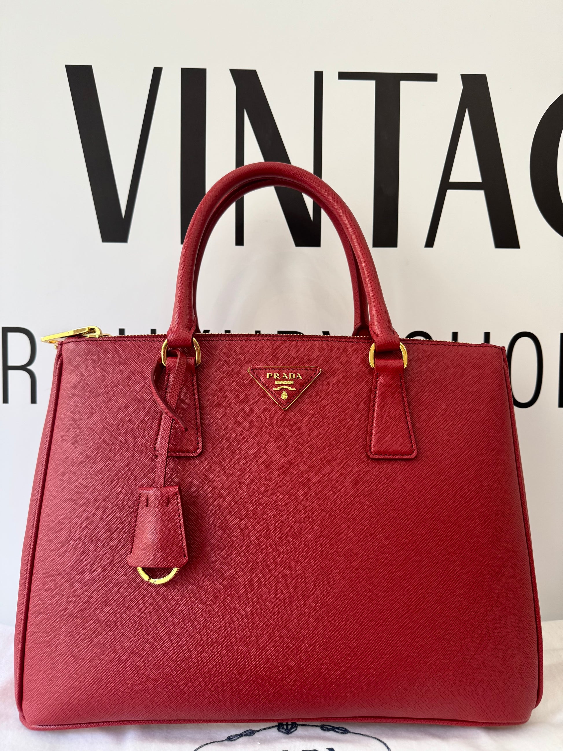 Borsa Galleria Large in Saffiano Prada