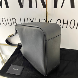 Le 5 à 7 large morbida in pelle martellata Saint Laurent