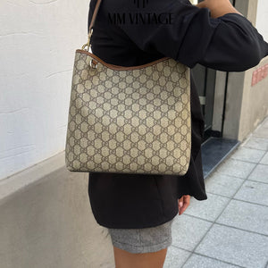 Borsa a Secchiello GG Emblem Gucci