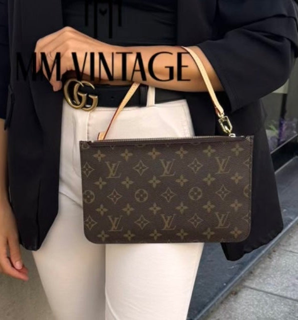 Pochette Monogram Louis Vuitton