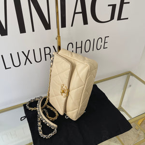 Borsa Chanel 19