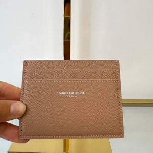 Portacarte in pelle martellata Saint Laurent beige scuro