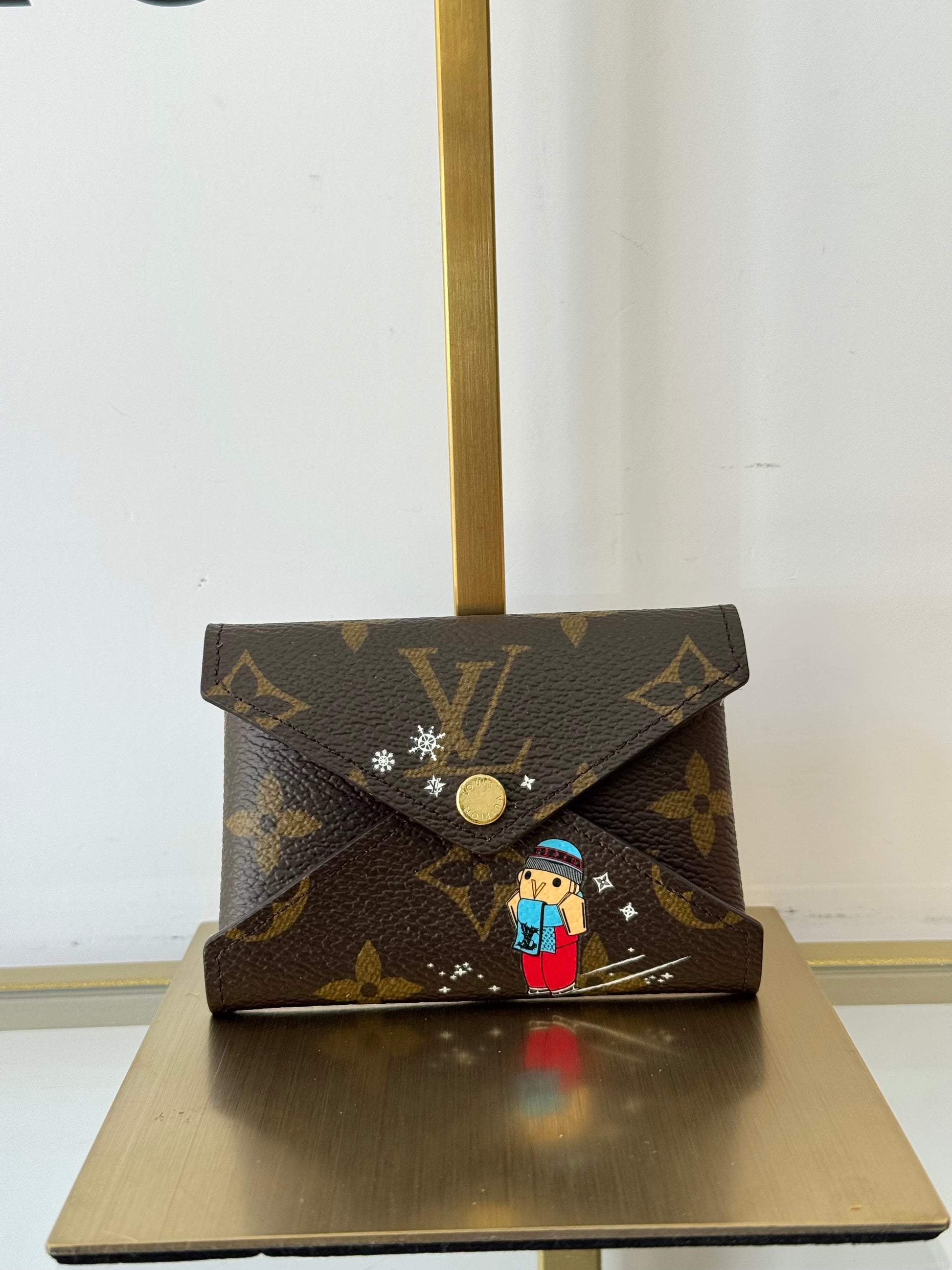 Kirigami Small Monogram Vivienne Christmas Animation Louis Vuitton LIMITED EDITION