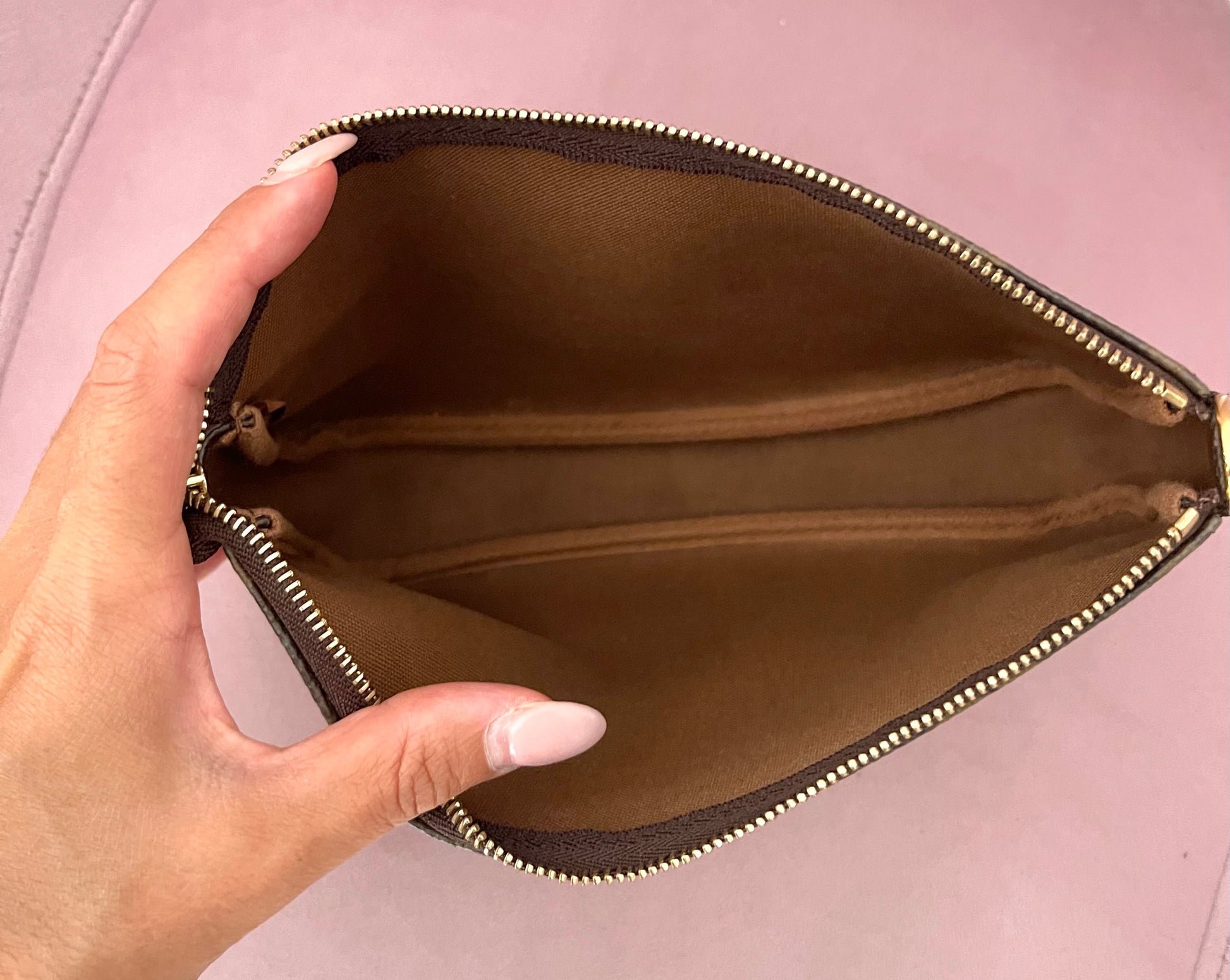 Pochette Accessoires Monogram Louis Vuitton