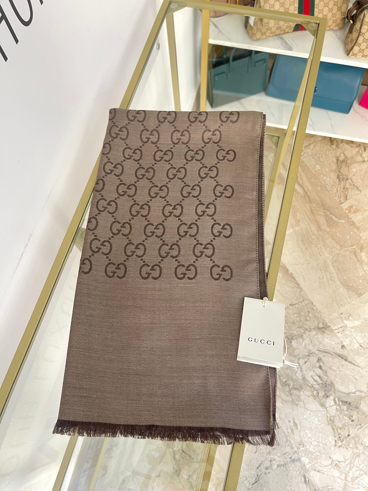 Stola GG in Lana e Seta Reversibile Gucci