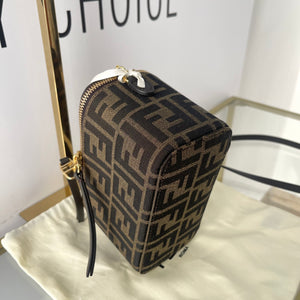 Borsa Vanity Fendi