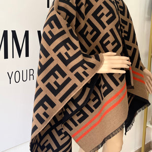 Poncho FF Fendi
