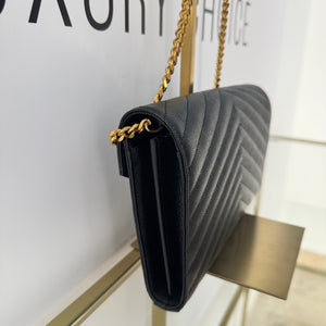 Wallet On Chain Cassandre Saint Laurent