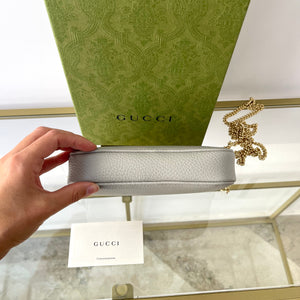 Borsa Mini Camera Bag GG Marmont Gucci