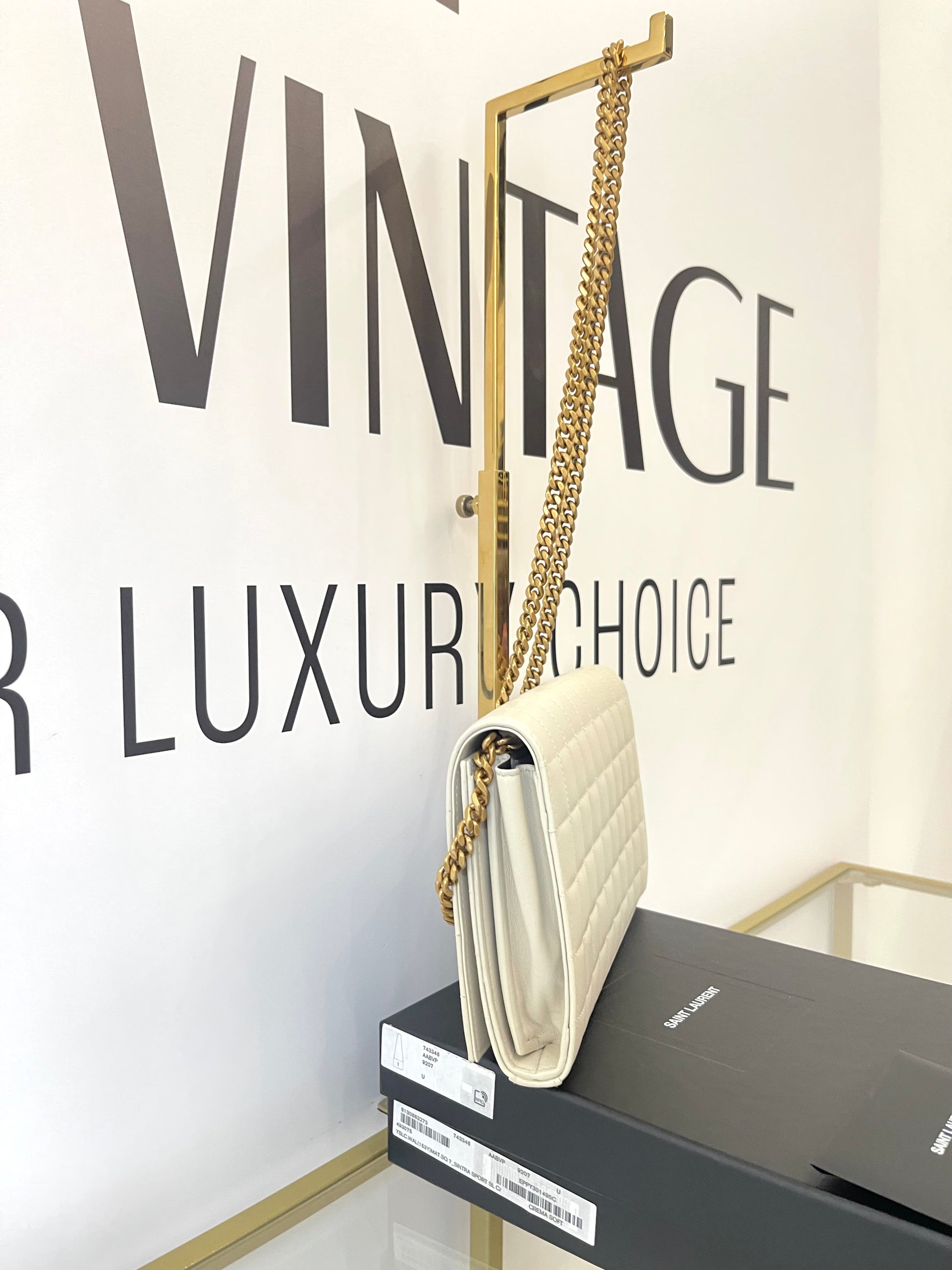 Wallet On Chain Cassandré Saint Laurent