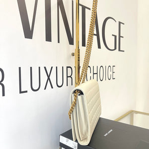 Wallet On Chain Cassandré Saint Laurent