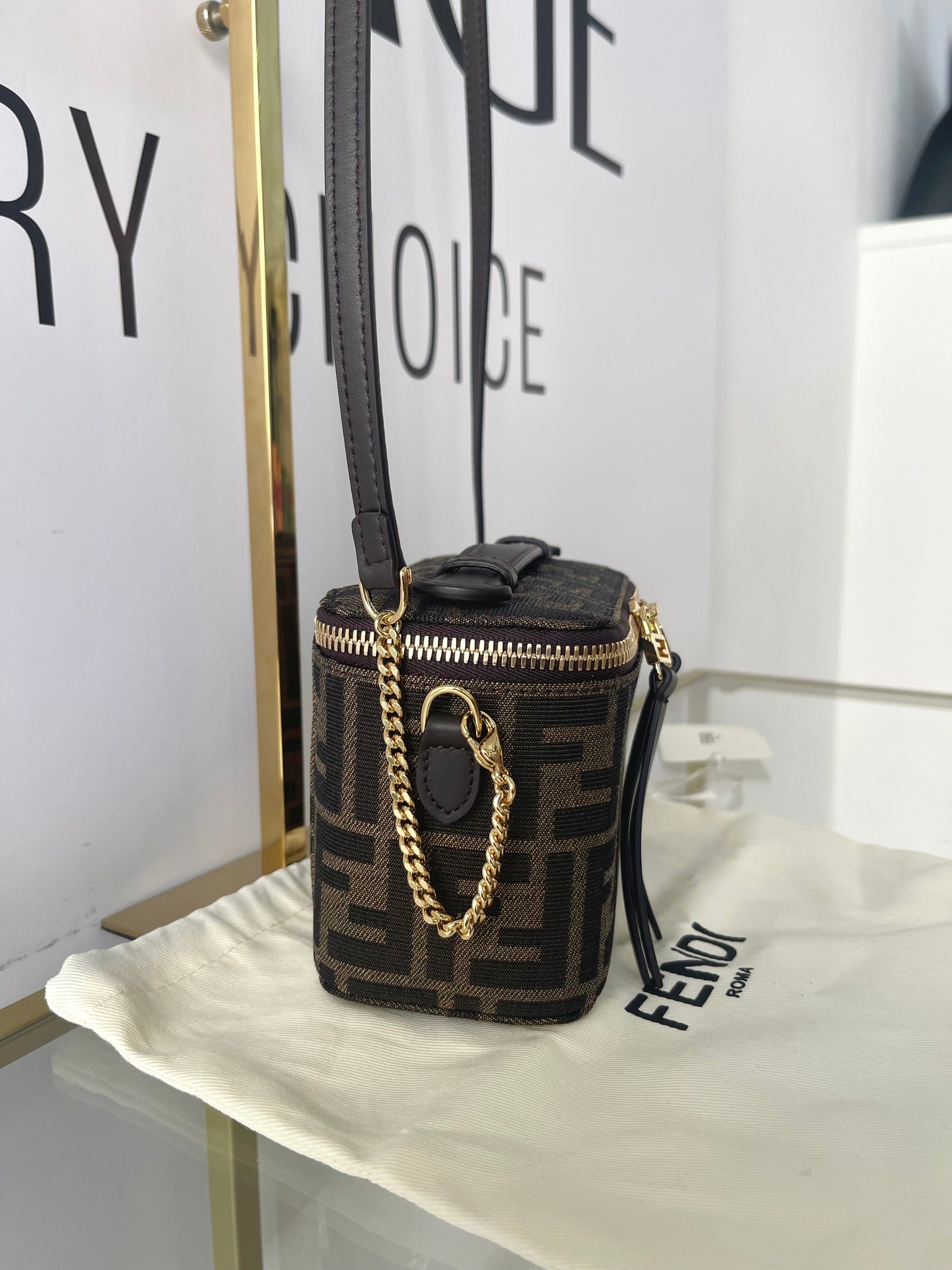 Borsa Vanity Fendi