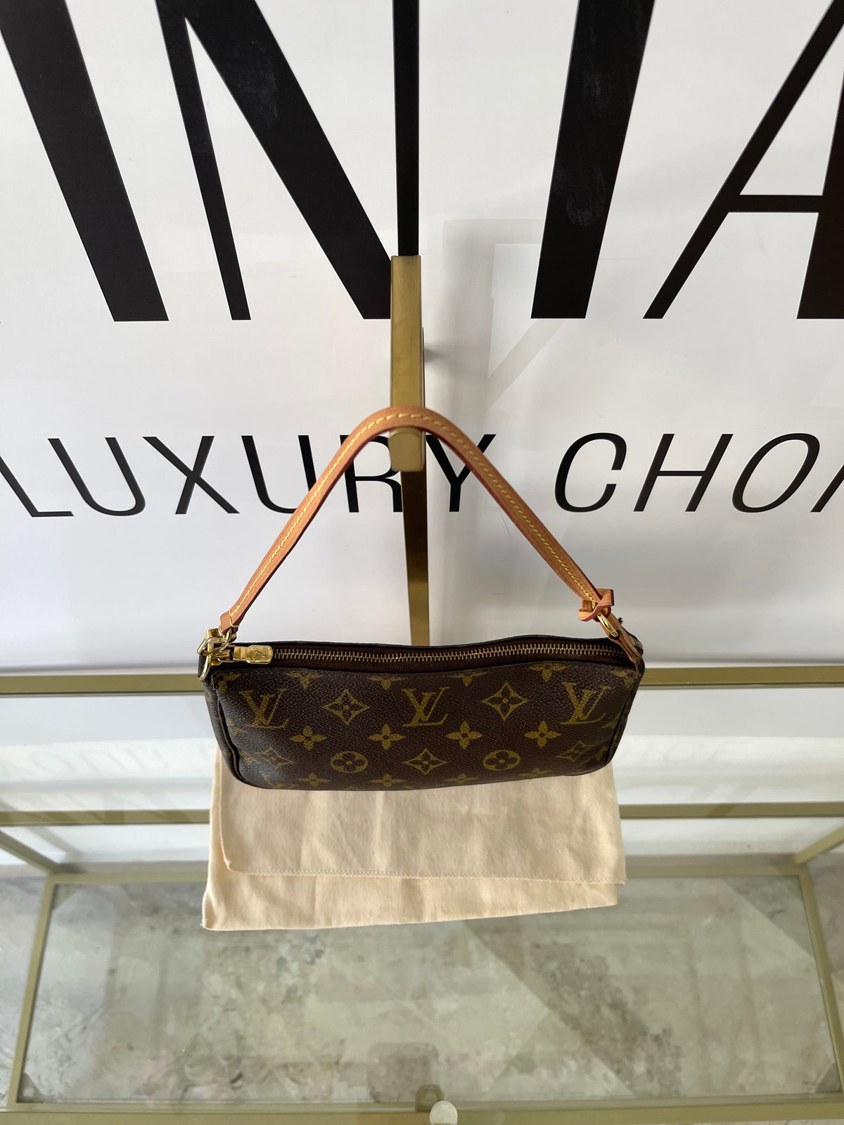 Pochette Accessoires Monogram Louis Vuitton