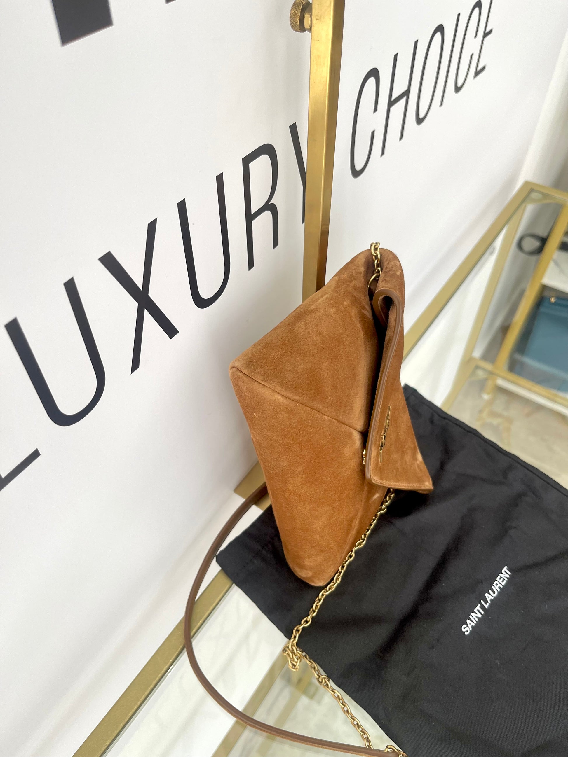 Pochette Cassandre in Suede Saint Laurent
