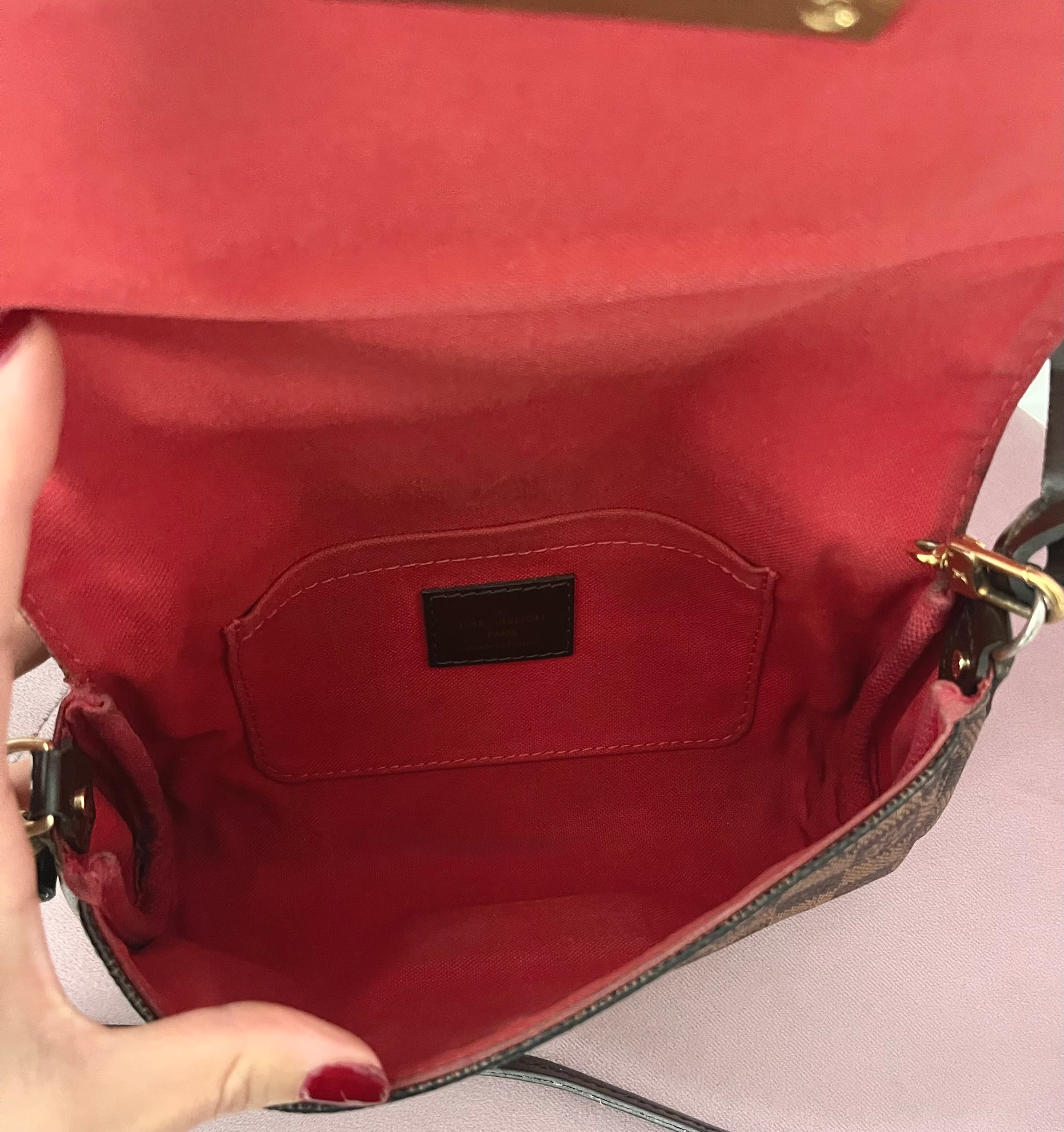 Borsa Favorite PM Damier Ébène Louis Vuitton