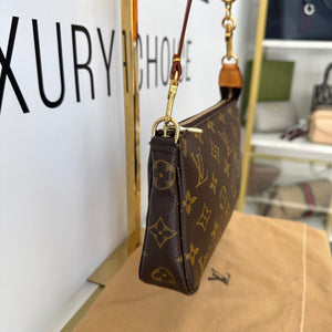 Pochette Accessoires Monogram Louis Vuitton