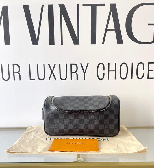 Trousse Toilette Damier Graphite Louis Vuitton