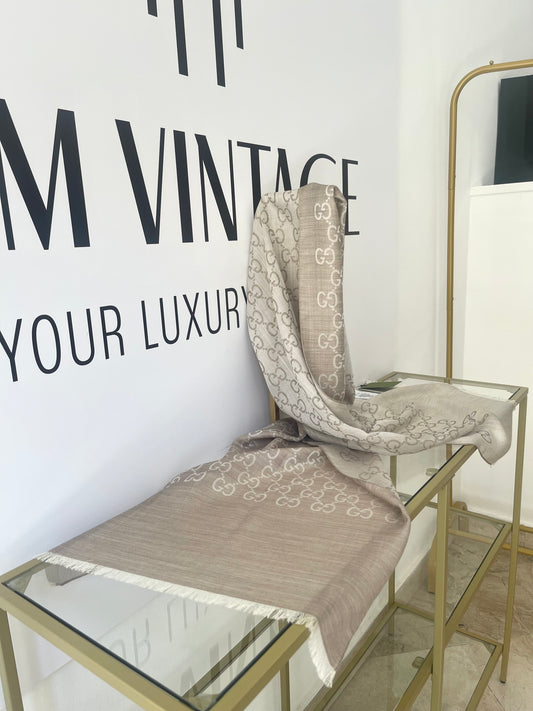 Stola GG  in lana e seta reversibile Gucci