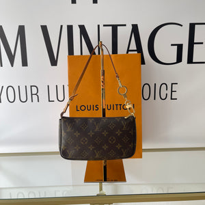 Pochette Accessoires Monogram Louis Vuitton