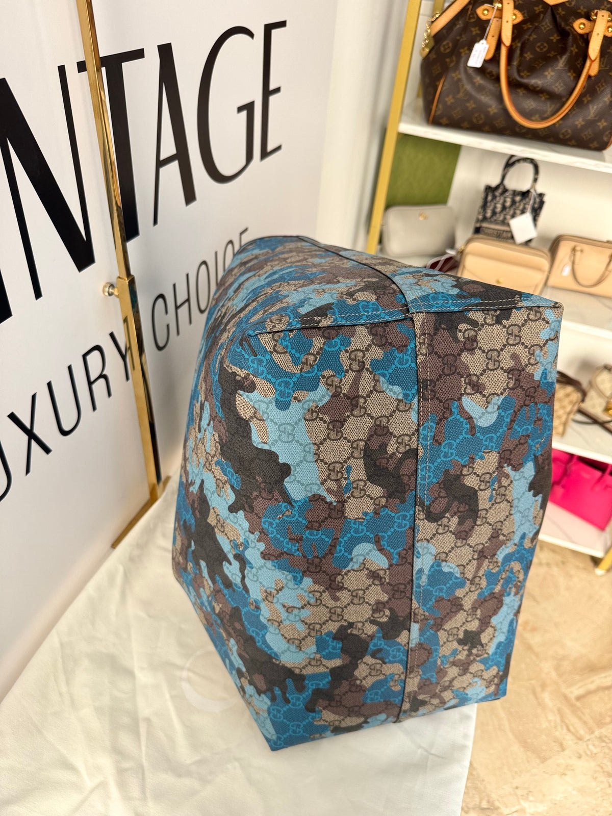 Borsa Shopping Camouflage GG Supreme Gucci