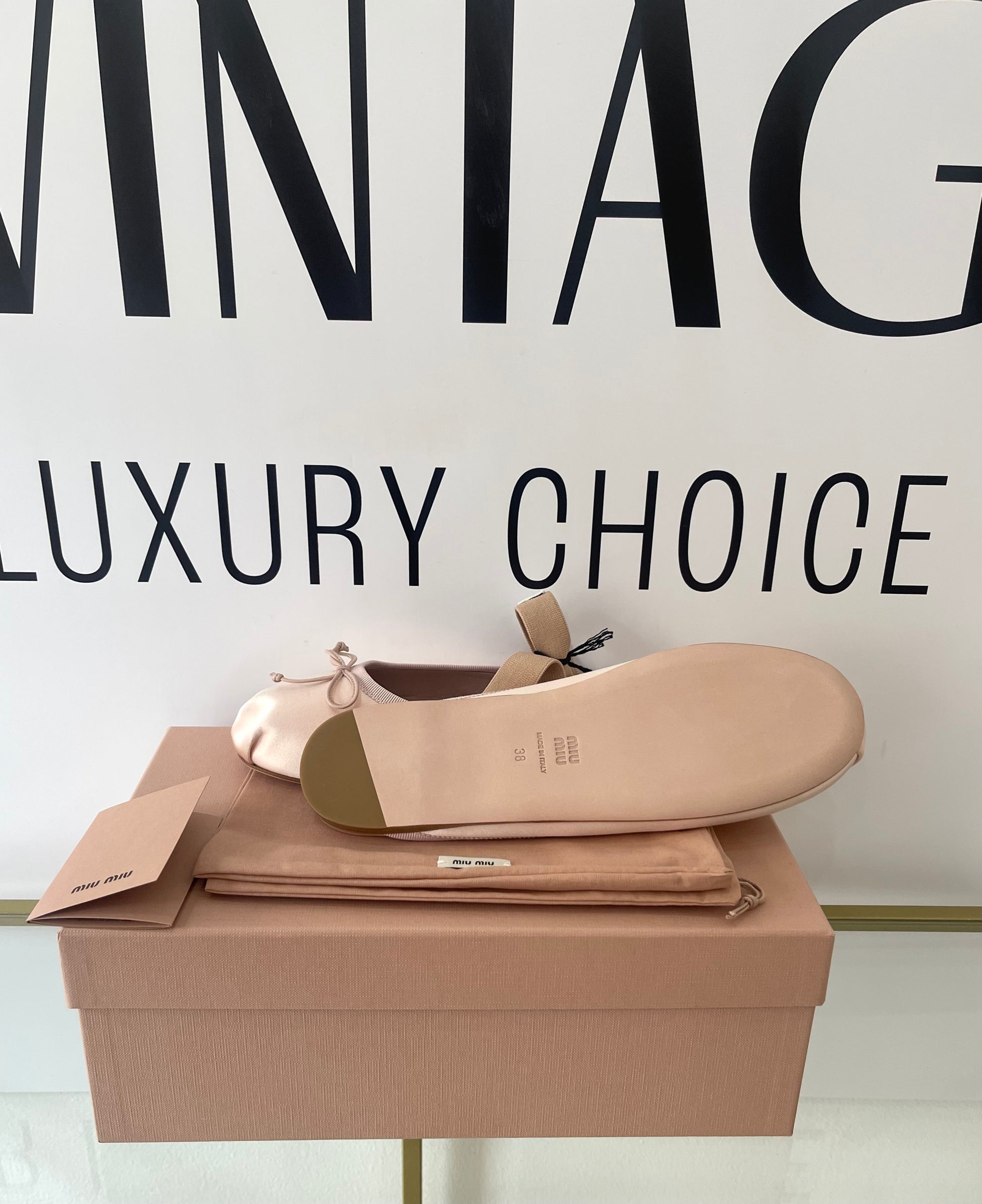 Ballerine in raso Miu Miu