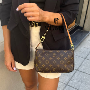 Pochette Accessoires Monogram Louis Vuitton