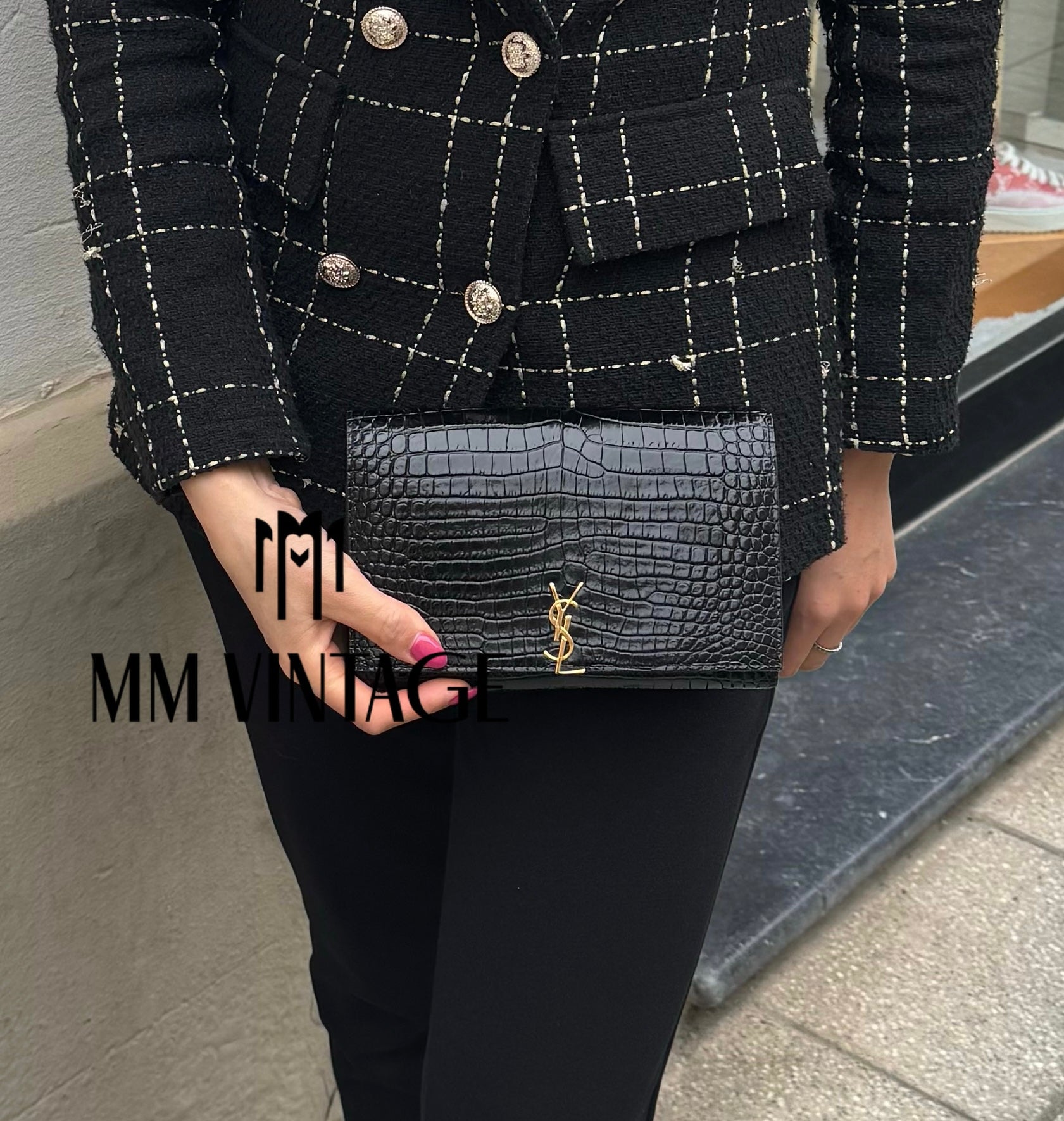 Wallet On Chain Cassandre Saint Laurent