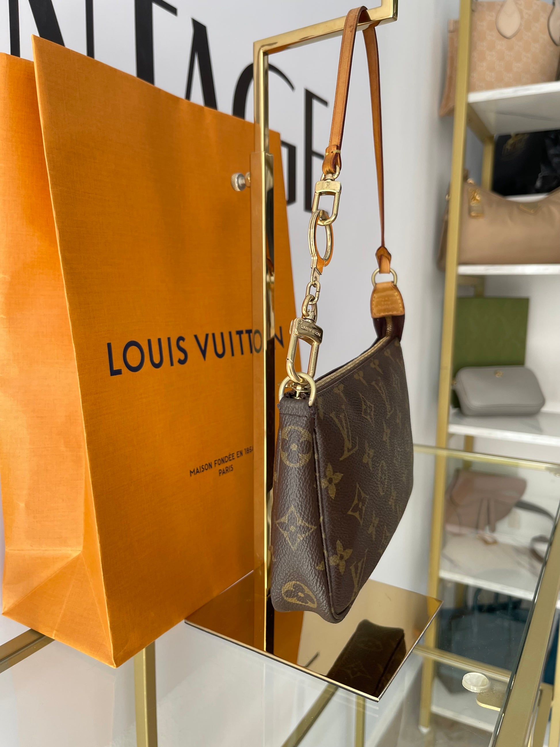 Pochette Accessoires Monogram Louis Vuitton