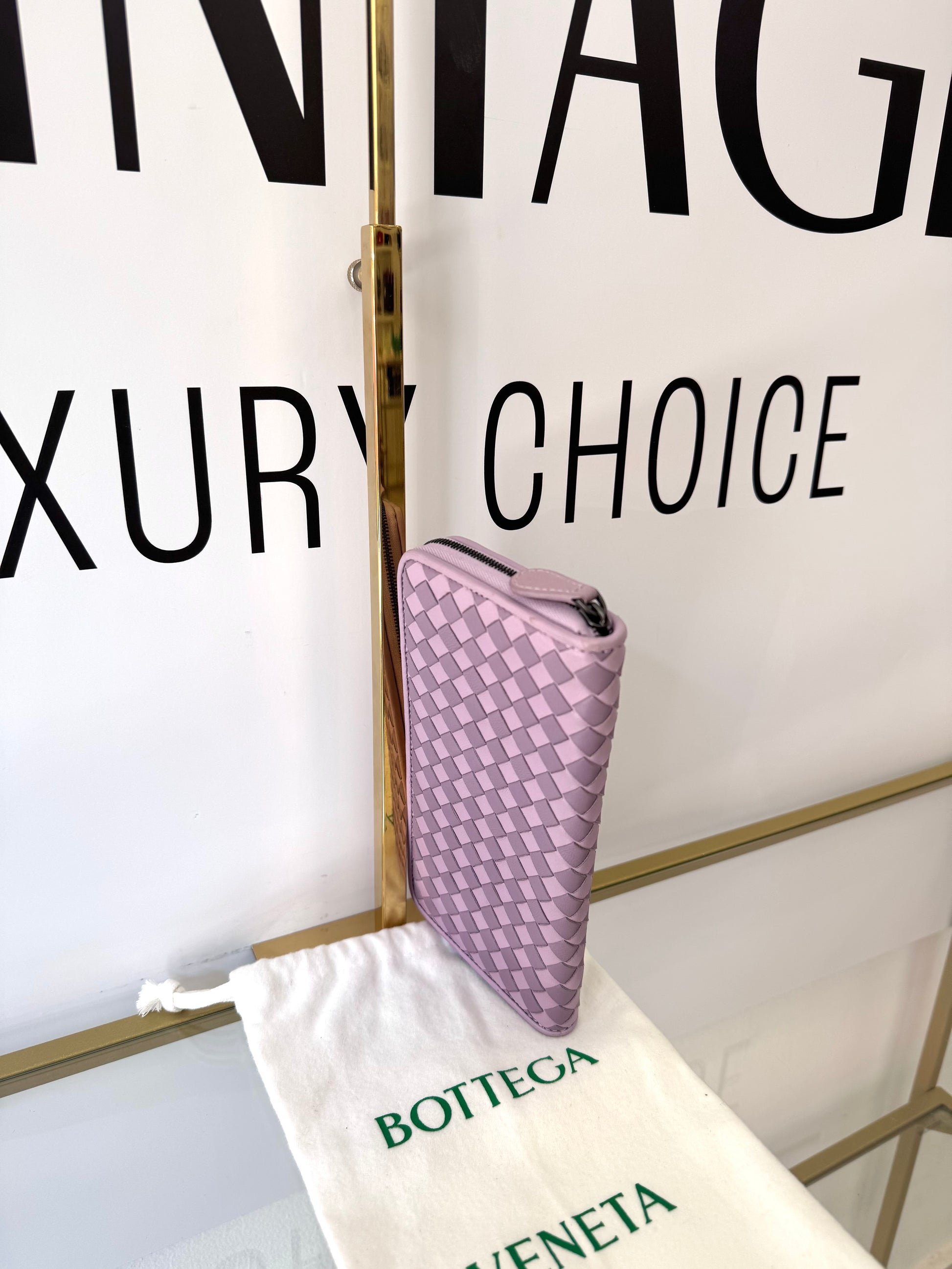 Portafoglio con zip viola Bottega Veneta