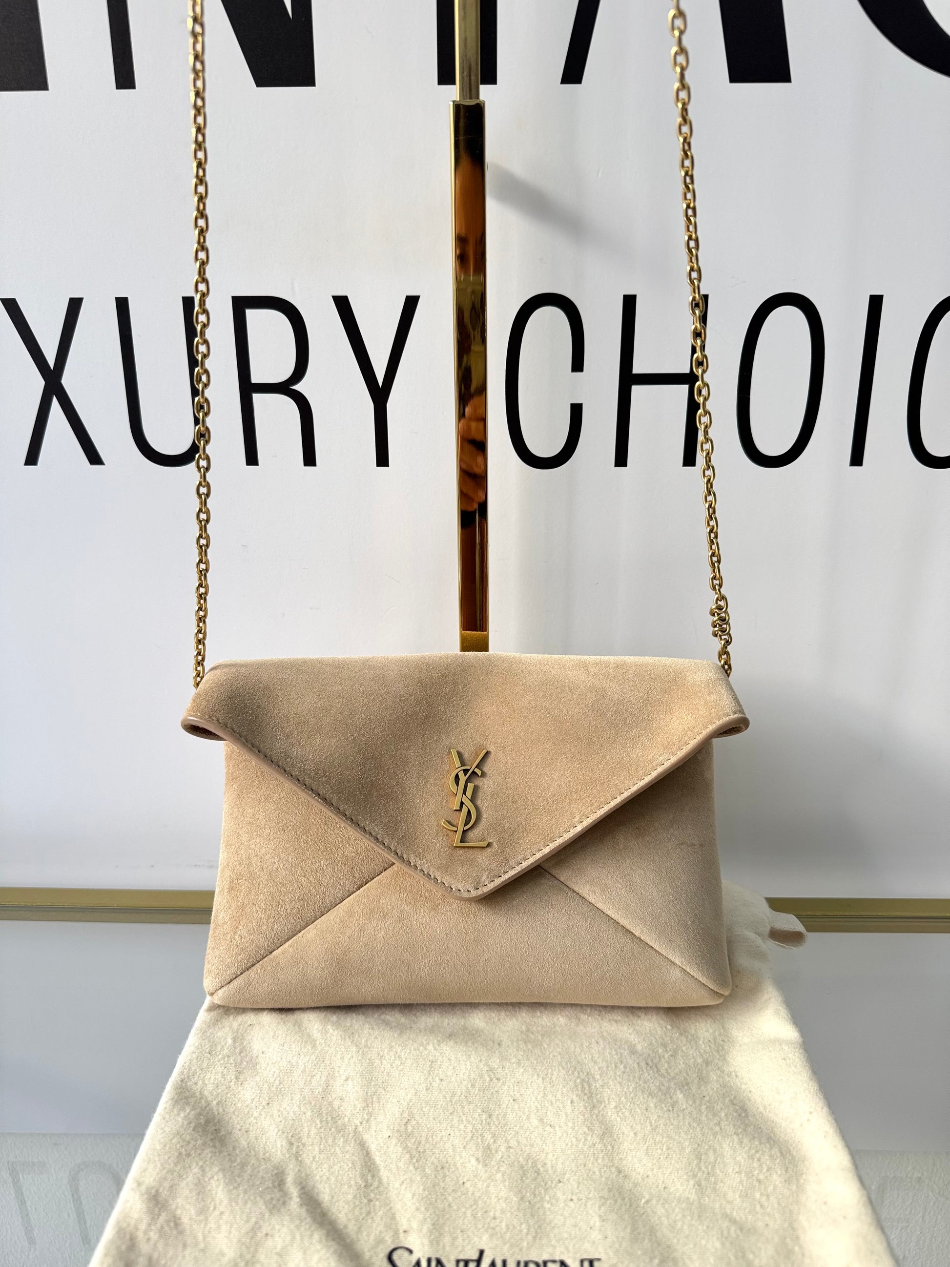Pochette Cassandre in Suede Saint Laurent