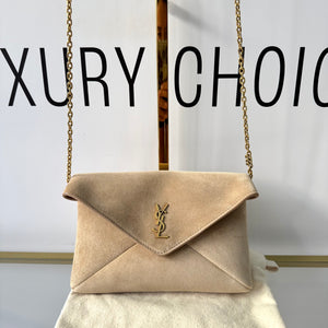 Pochette Cassandre in Suede Saint Laurent