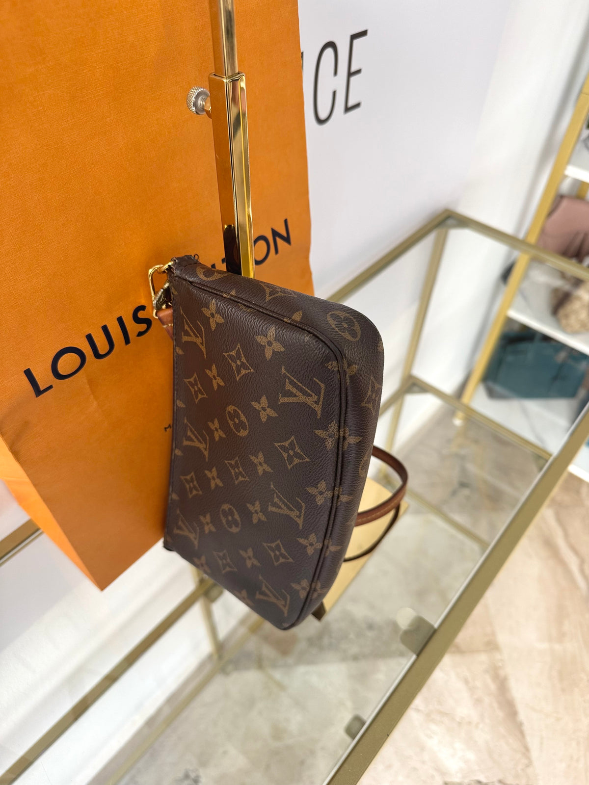 Pochette Accessoires Monogram Louis Vuitton