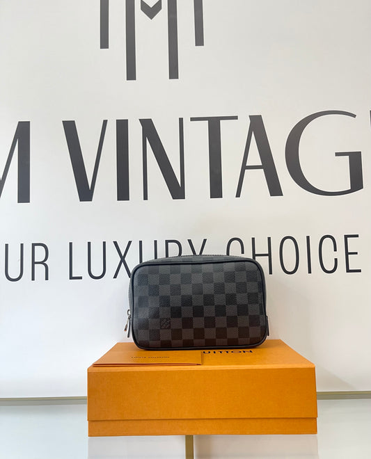 Trousse Toilette PM Damien Graphite Louis Vuitton
