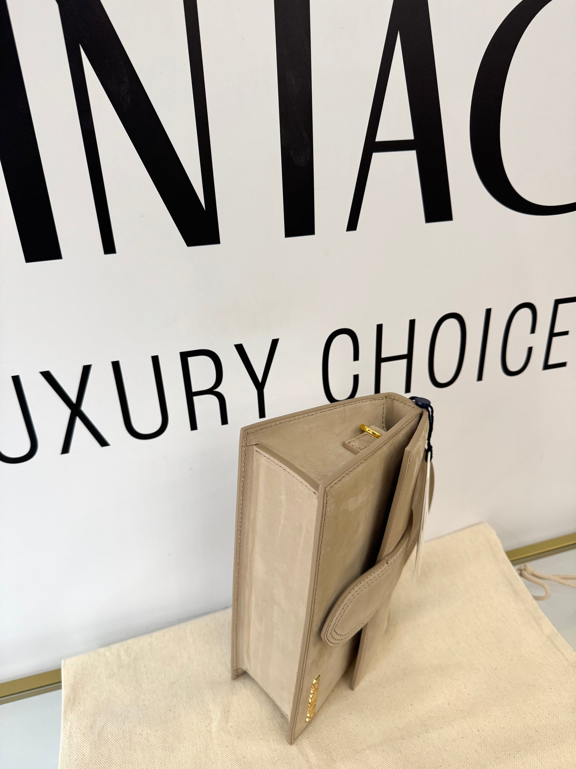 Borsa Le Grand Bambino in Nabuk Jacquemus