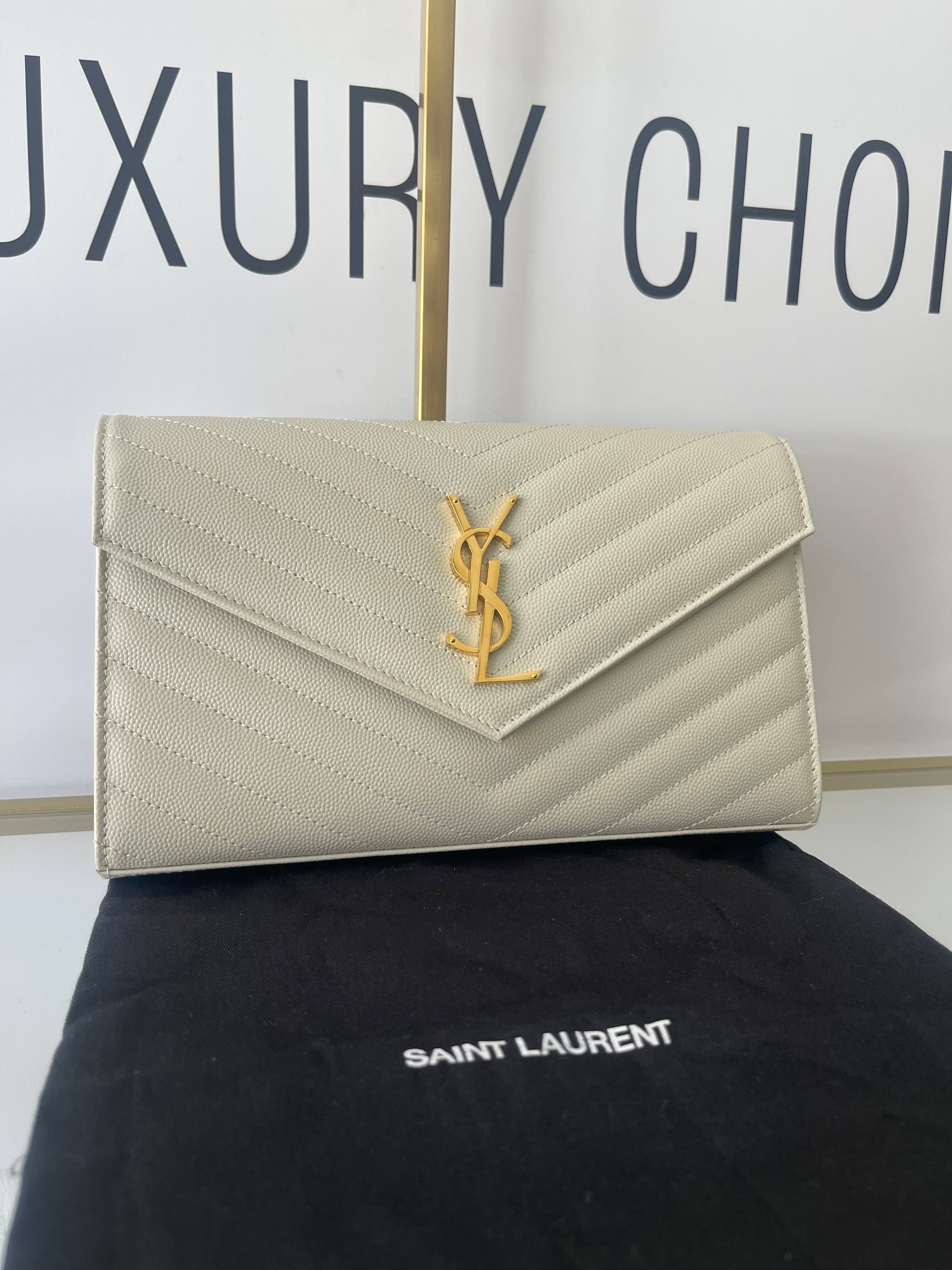 Wallet On Chain Cassandre Saint Laurent