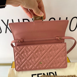 Wallet on Chain Baguette rosa Fendi
