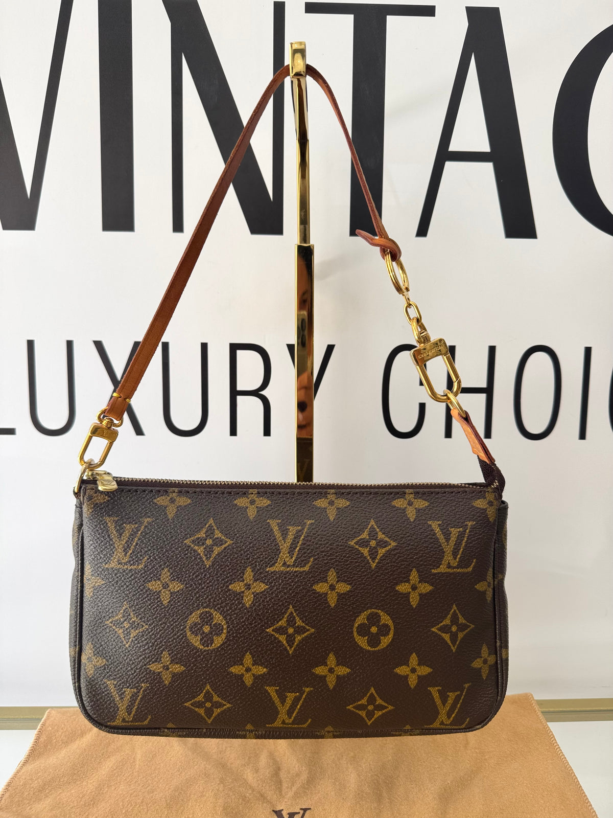 Pochette Accessoires Monogram Louis Vuitton