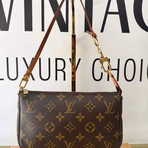 Pochette Accessoires Monogram Louis Vuitton