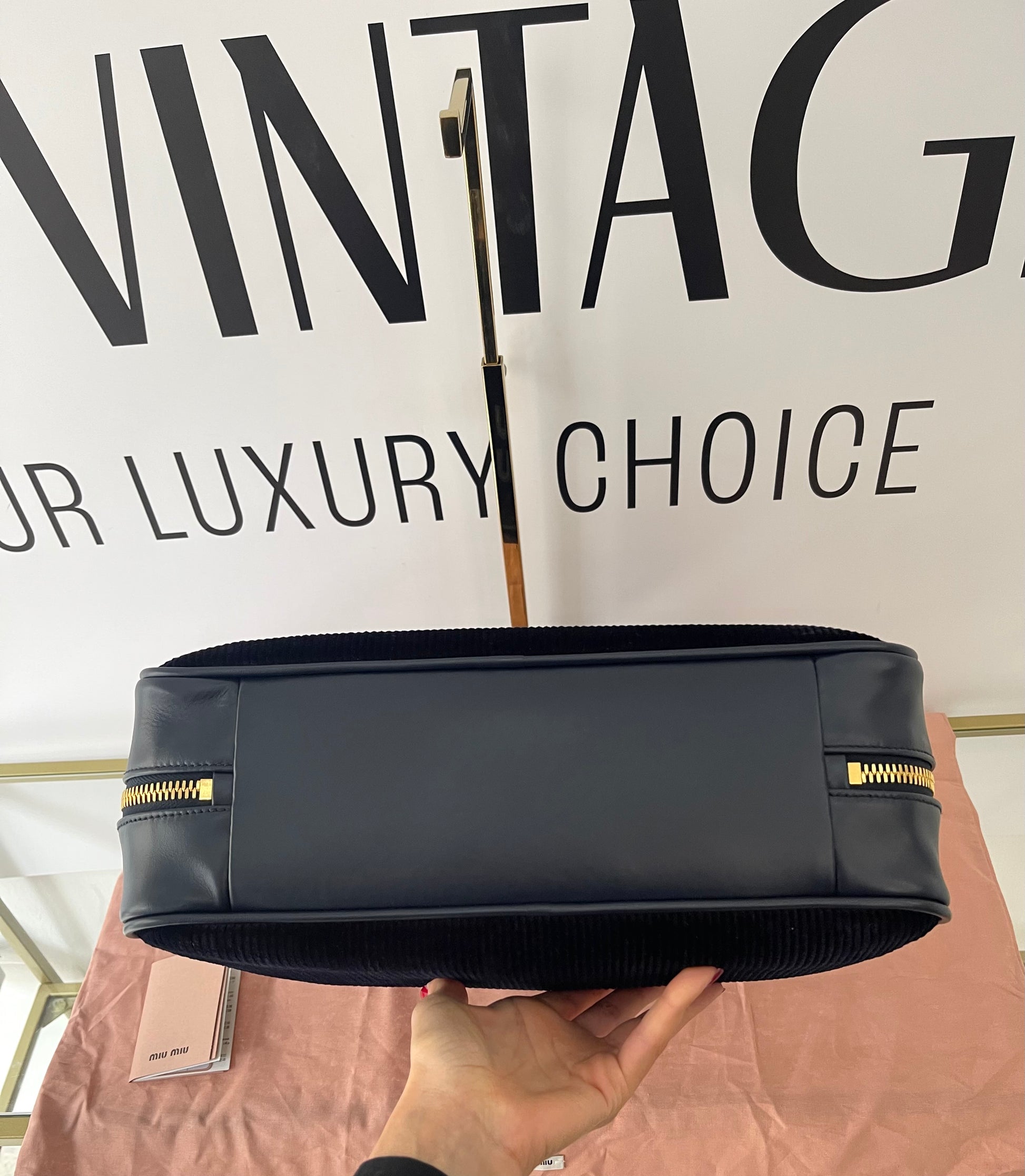 Borsa Beau in velluto a coste Miu Miu