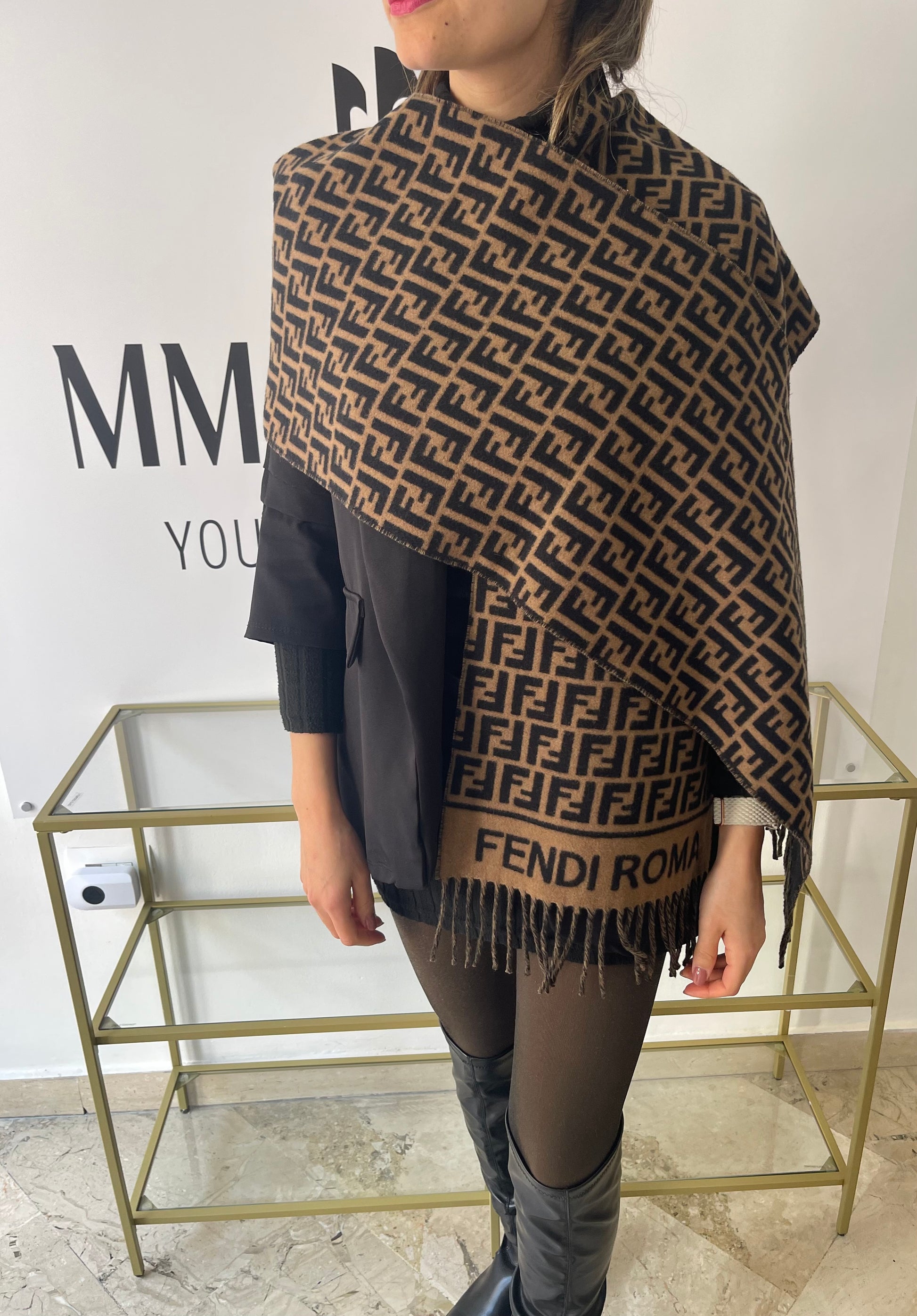 Scarf Sciarpe Fendi Prezzi Cashmere Sciarpa Fendi Lana Prezzo