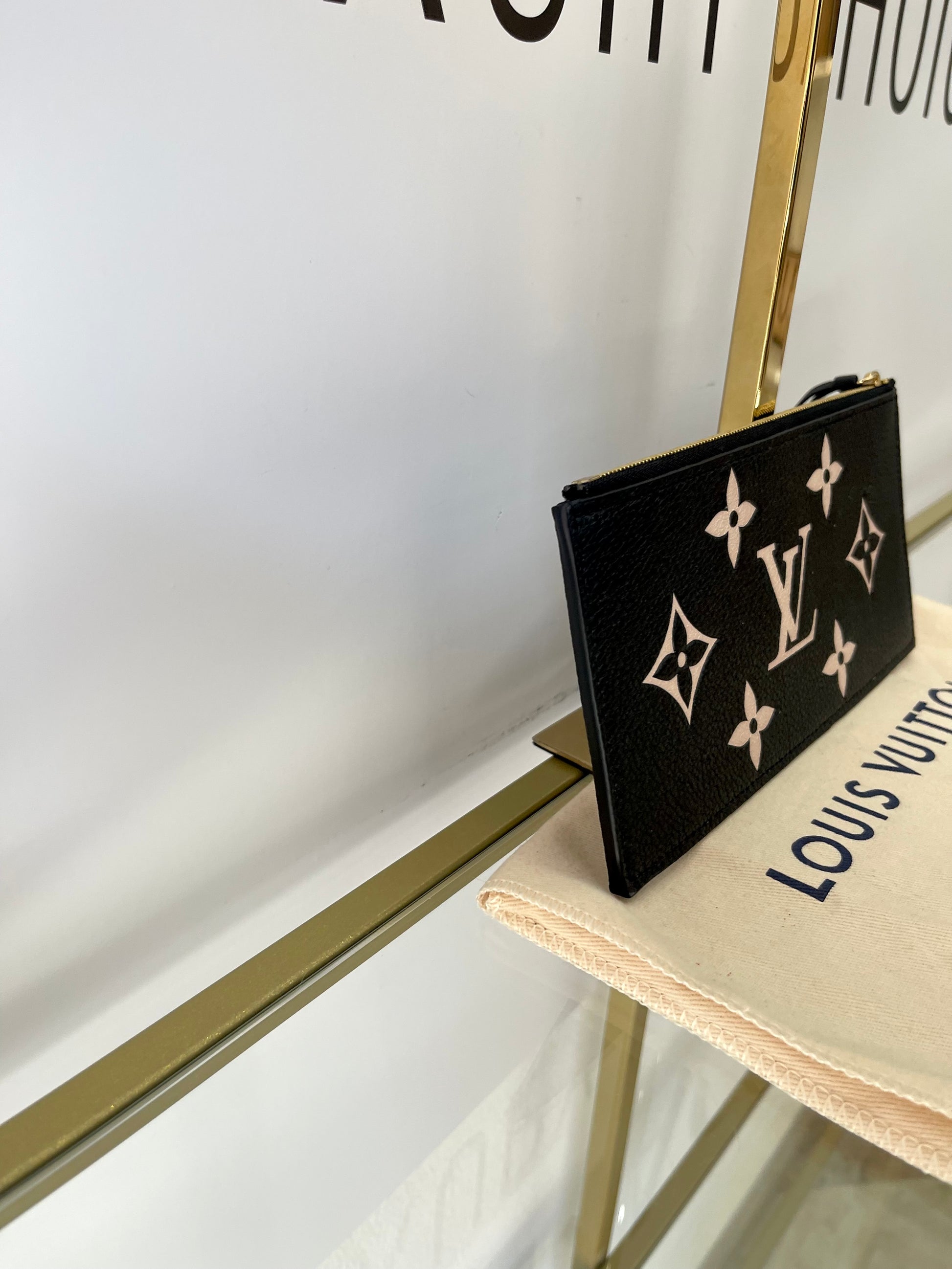 Pochette Félicie Monogram Empreinte Bicolor Louis Vuitton