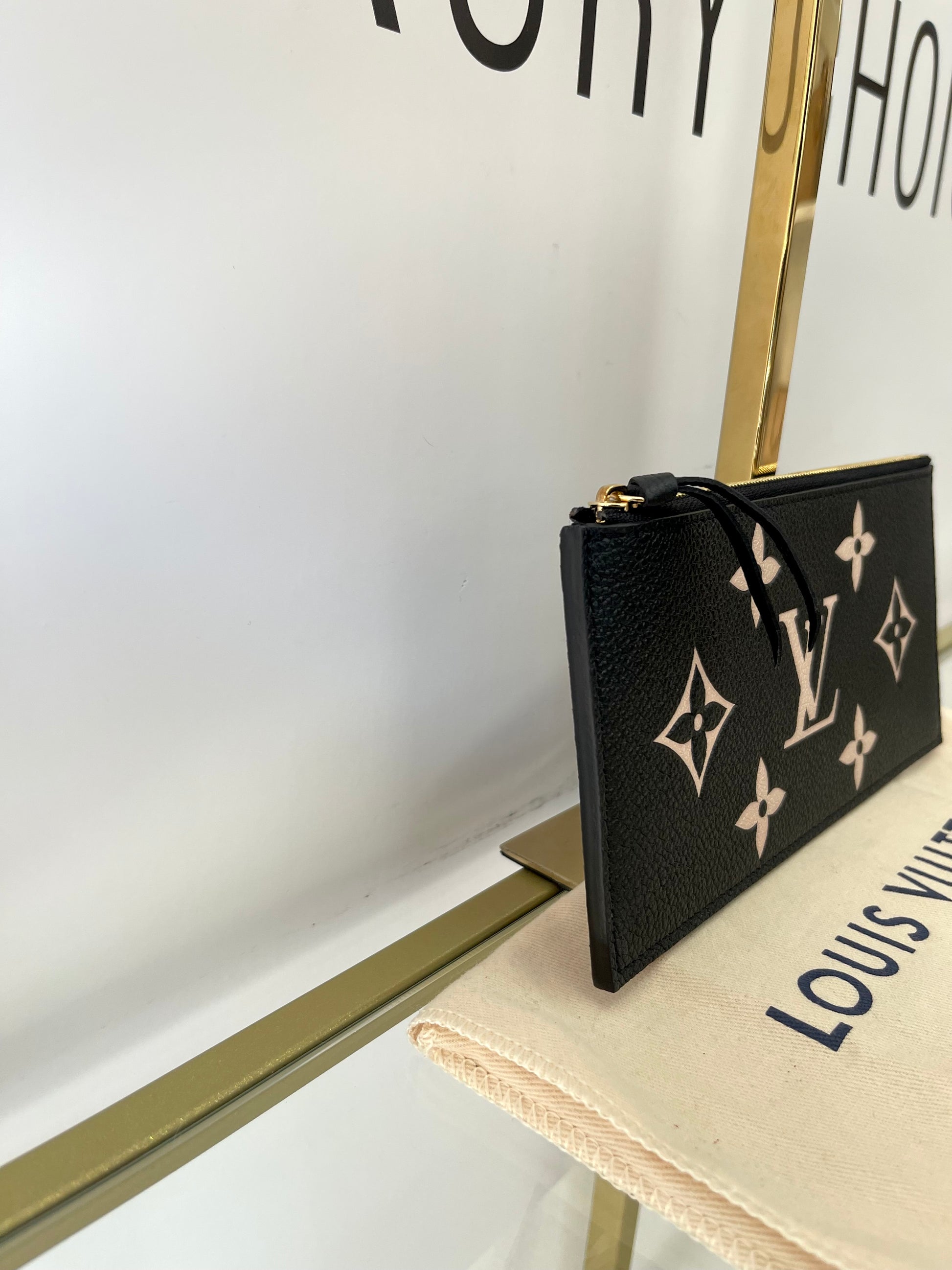 Pochette Félicie Monogram Empreinte Bicolor Louis Vuitton