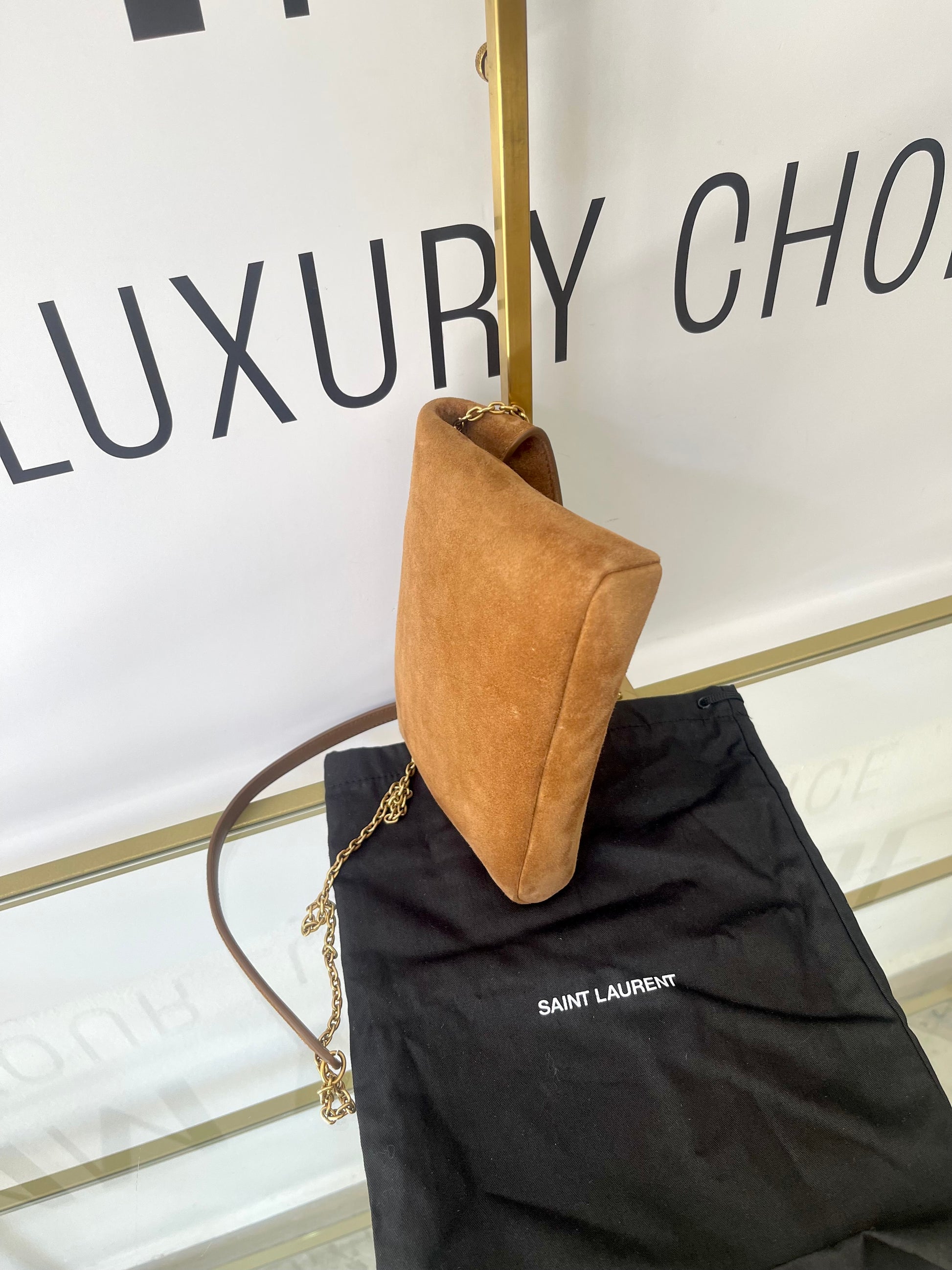 Pochette Cassandre in Suede Saint Laurent