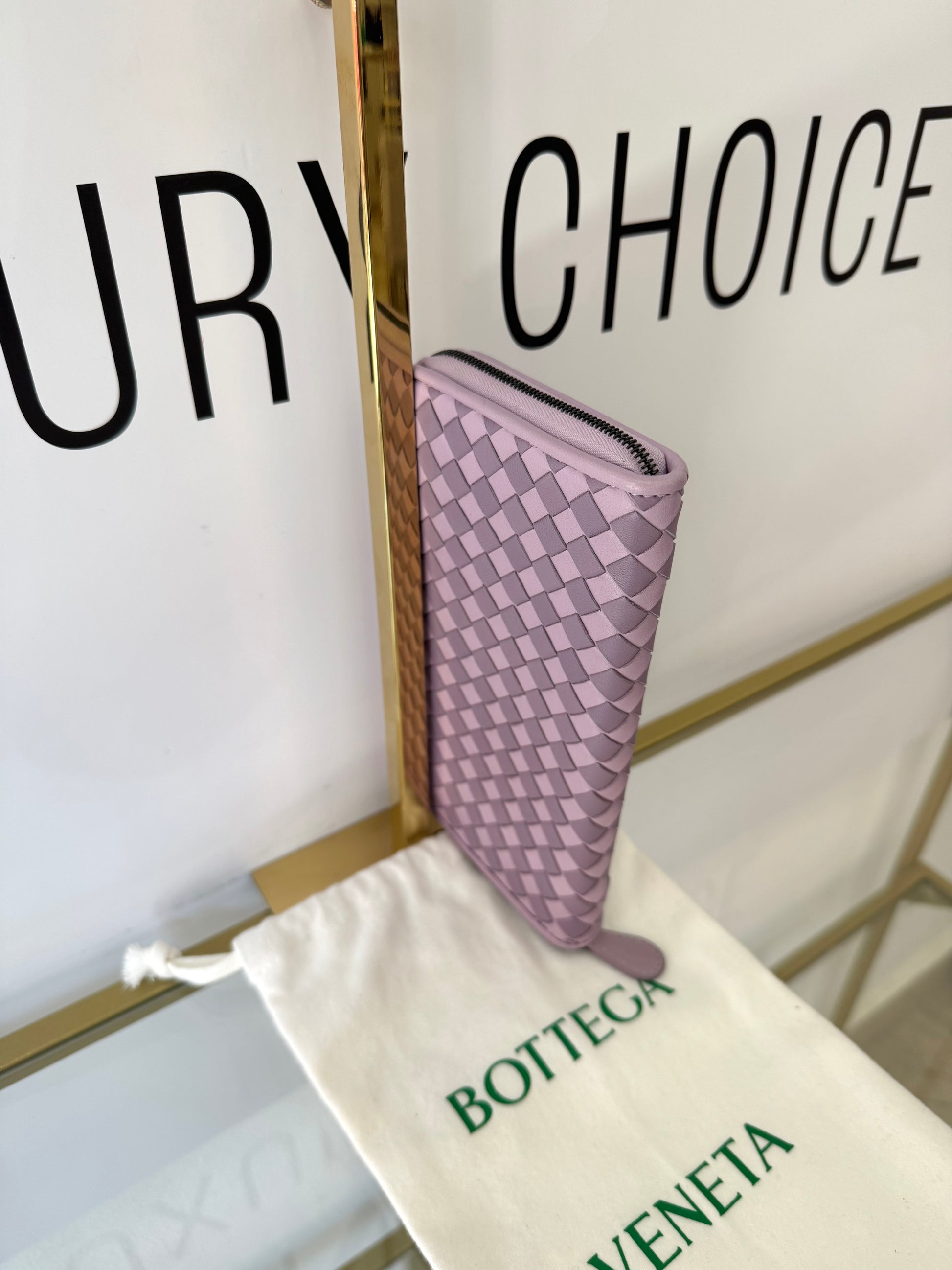 Portafoglio con zip viola Bottega Veneta