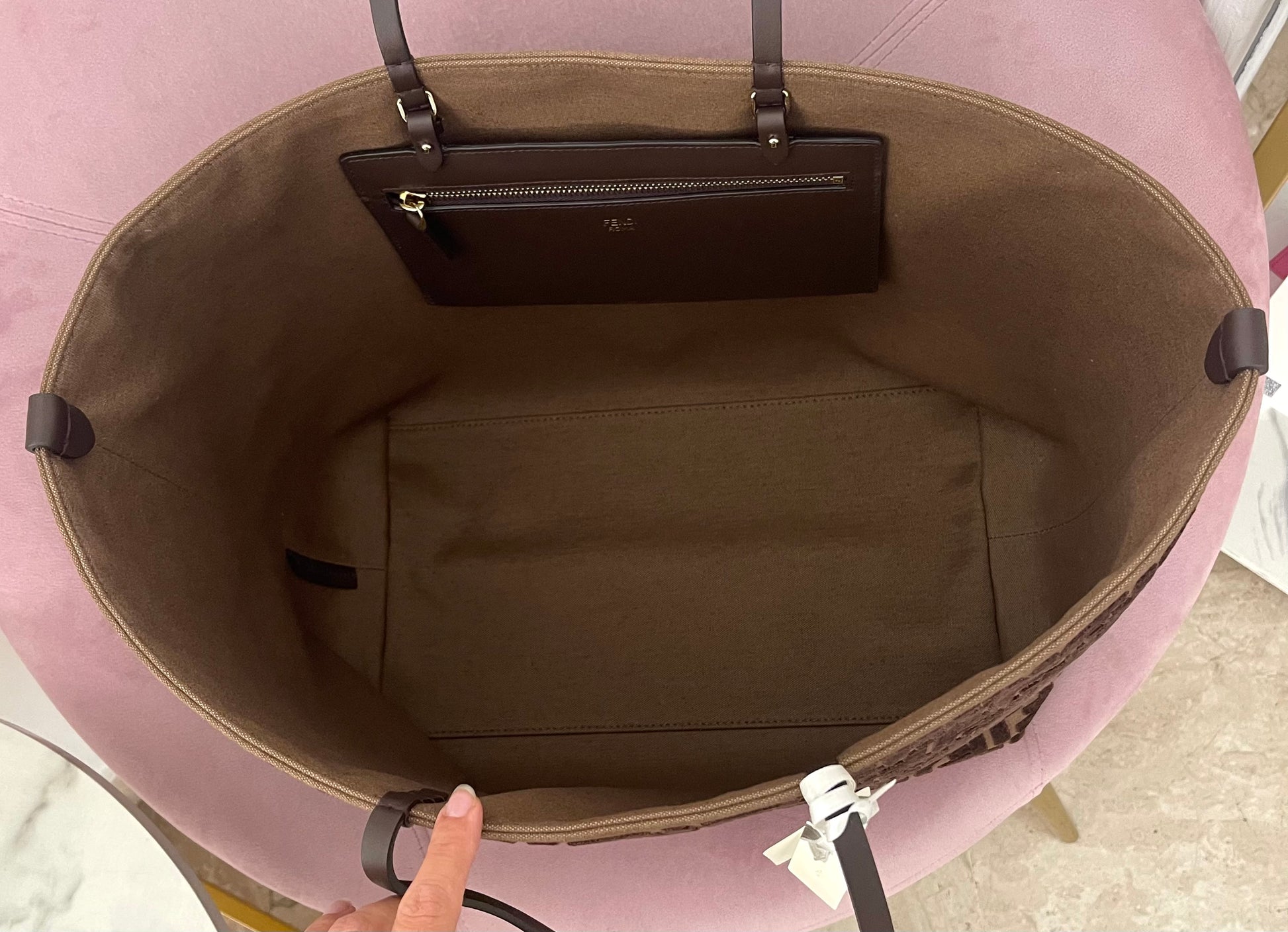 Borsa Zucca Roll reversibile Large Fendi