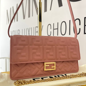 Wallet on Chain Baguette rosa Fendi