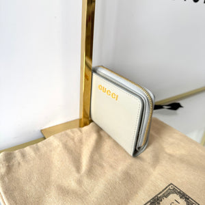 Portafoglio con logo Gucci grigio chiaro