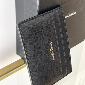 Portacarte con logo oro in pelle martellata YSL