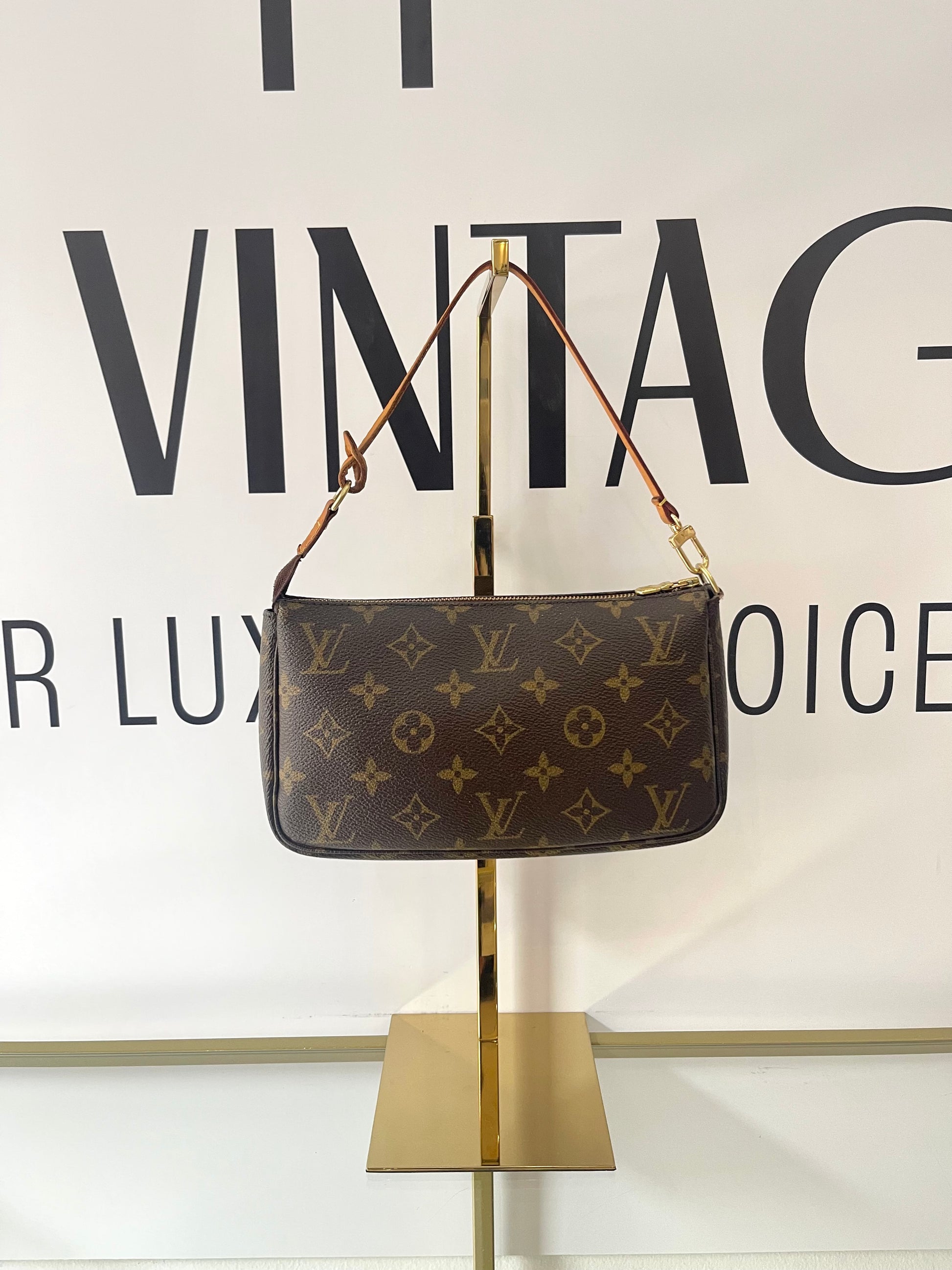 Pochette Accessoires Monogram Louis Vuitton