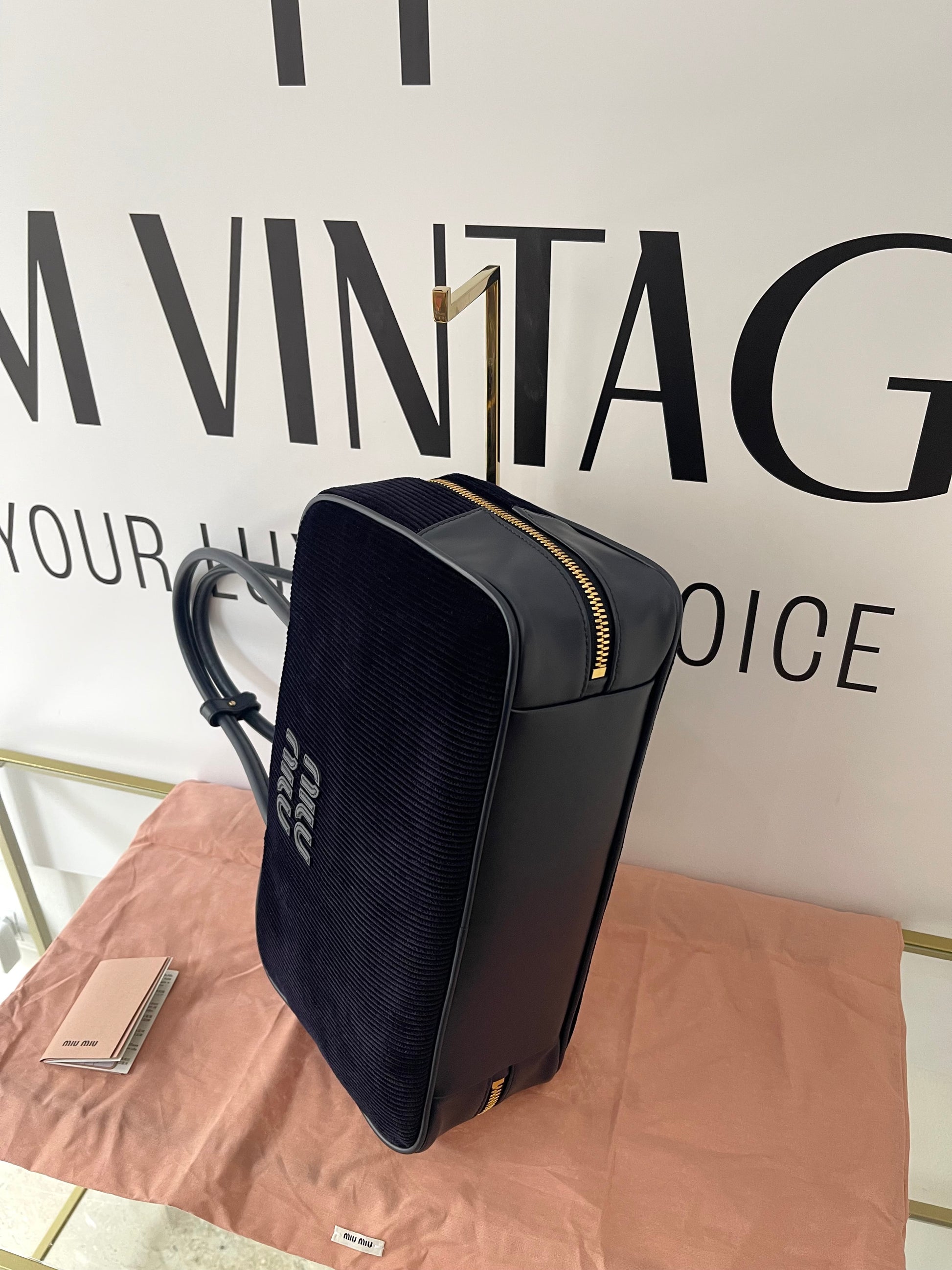 Borsa Beau in velluto a coste Miu Miu